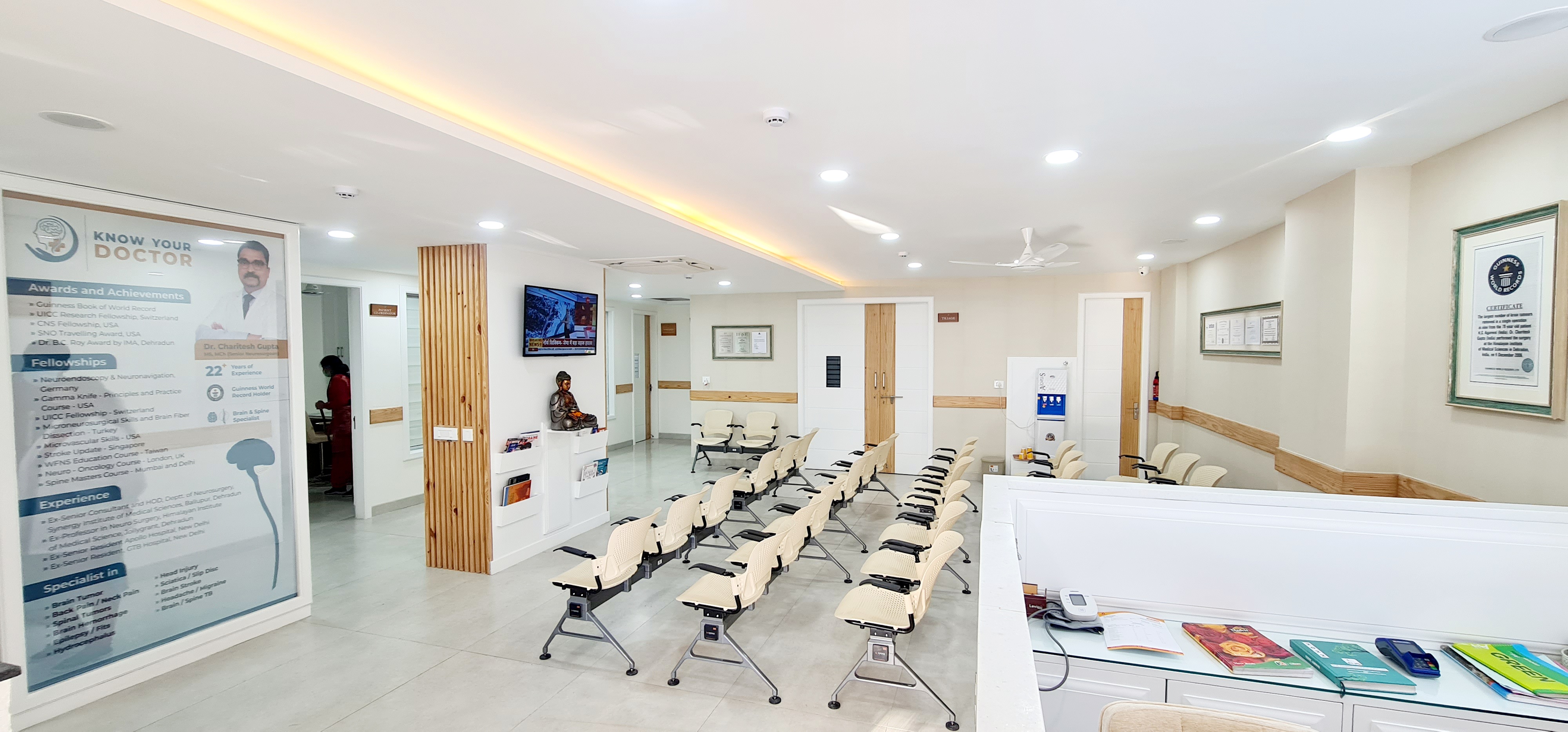 Dr. Charitesh Gupta in Neuro and Spine Center